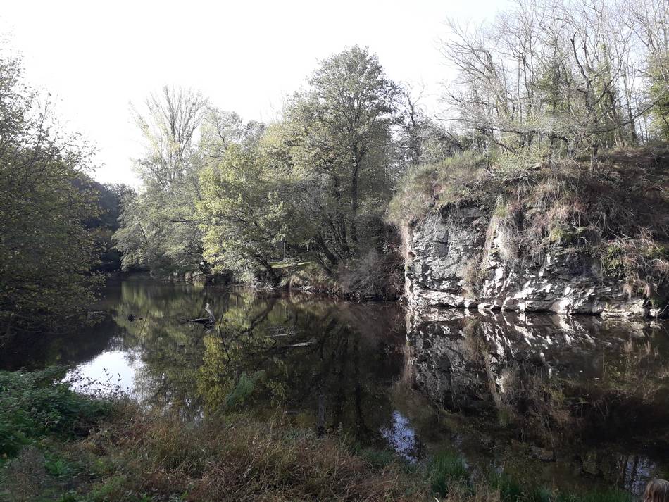 Cours d'eau la Petite Creuse